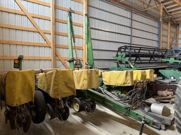 Main image John Deere 7000